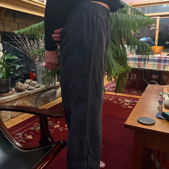 Peace Love World relaxed linen leisure pants - Picture 5 of 10